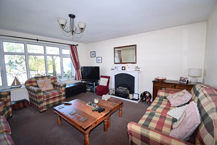 3 Bedroom Detached Bungalow For Sale In Y Ffridd, Morfa Bychan, LL49