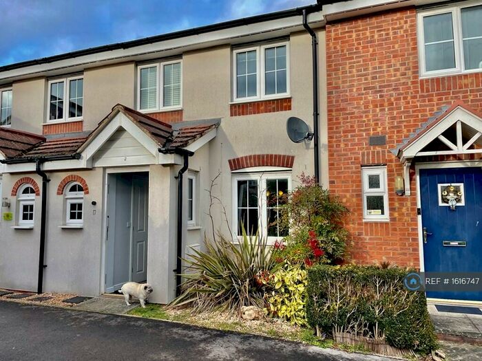 3 Bedroom Terraced House To Rent In Yeomanry Close, Thatcham, Berkshire, RG19