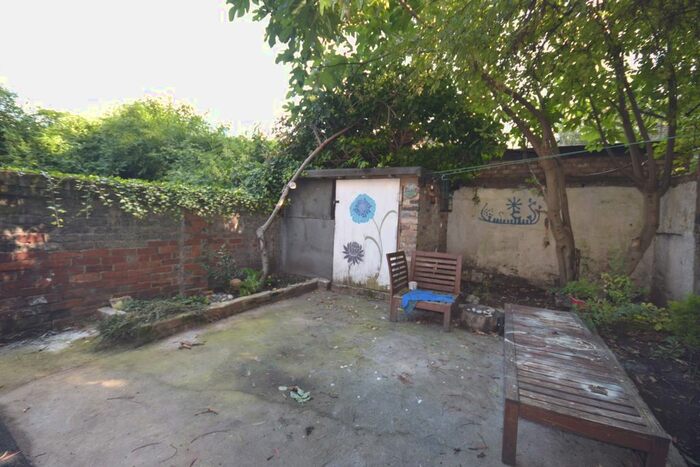 1 Bedroom Flat To Rent In Axminster Road, Holloway, London, N7