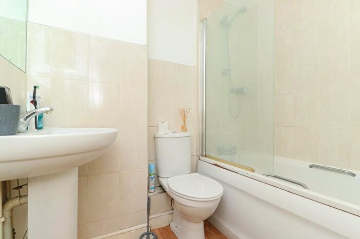 2 Bedroom Flat For Sale In Dane Road, Margate, Kent, CT9