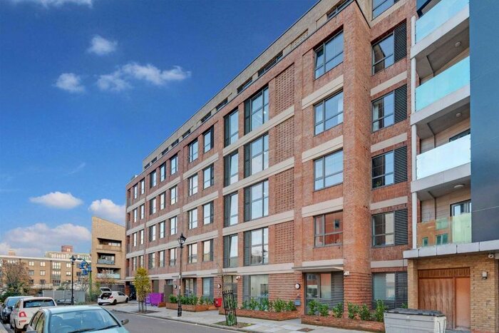 2 Bedroom Flat To Rent In Morville Street, London, E3