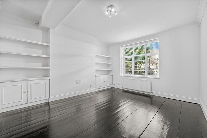 2 Bedroom Flat To Rent In Walker House, Odessa Street, SE16