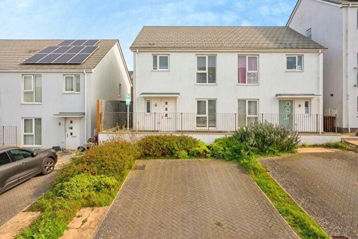 3 Bedroom Semi Detached House For Sale In Wordsworth Road, Plymouth, Devon, PL2