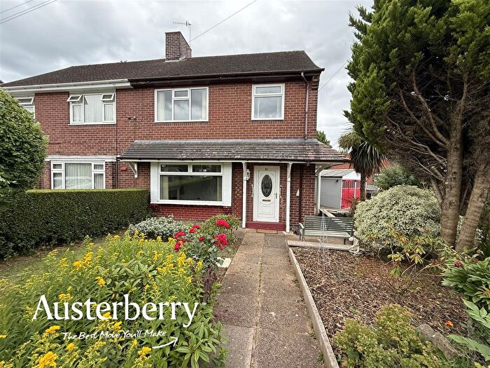 3 Bedroom Semi-Detached House For Sale In Hollybush Road, Stoke-On-Trent, ST3