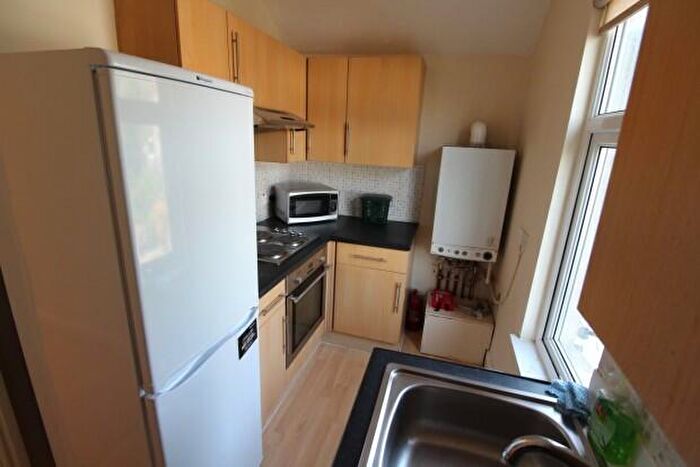 2 Bedroom Flat To Rent In Keppoch Street Cardiff, CF24