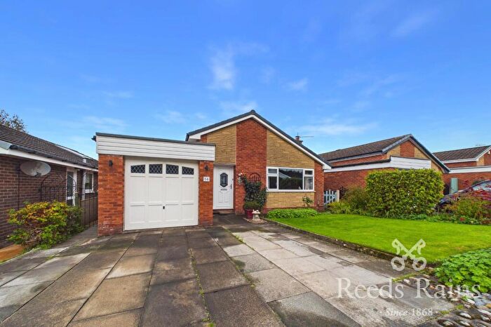 3 Bedroom Bungalow For Sale In Bleasdale Close, Leyland, Lancashire, PR25