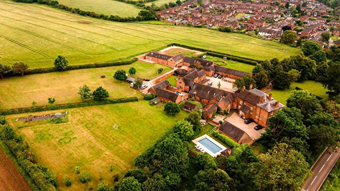 4 Bedroom Detached House For Sale In The Burrow, Walton On Trent, DE12