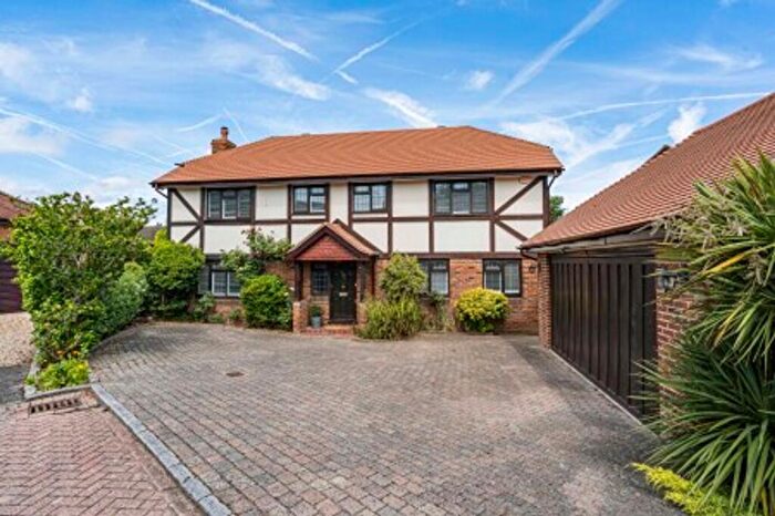 5 Bedroom Detached House To Rent In Taleworth Park, Ashtead, KT21