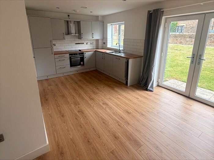 2 Bedroom Apartment To Rent In Fitzalan Road, Sheffield, S13