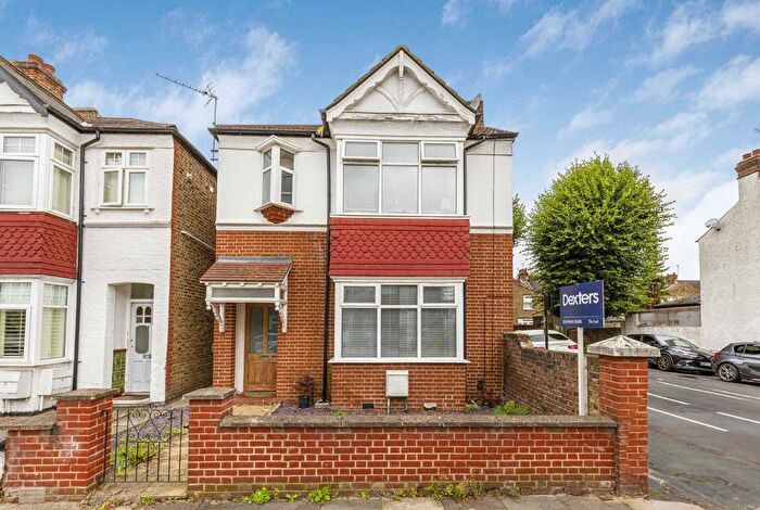 5 Bedroom Property To Rent In Sydney Road, West Ealing, W13