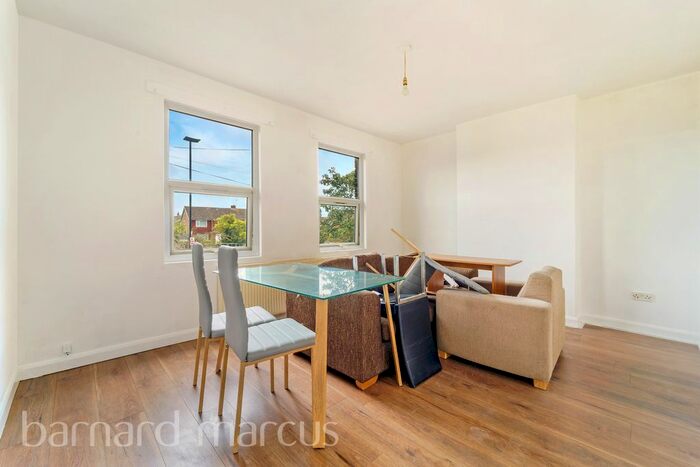 1 Bedroom Flat To Rent In Nallhead Road, Feltham, TW13