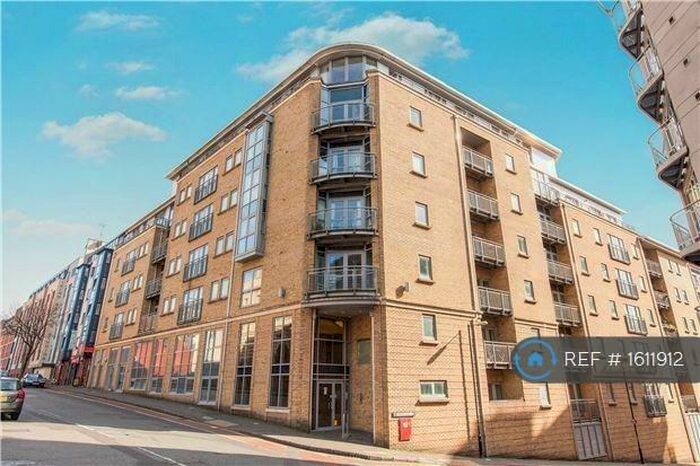 1 Bedroom Flat To Rent In Hamilton Court, Bristol, BS2