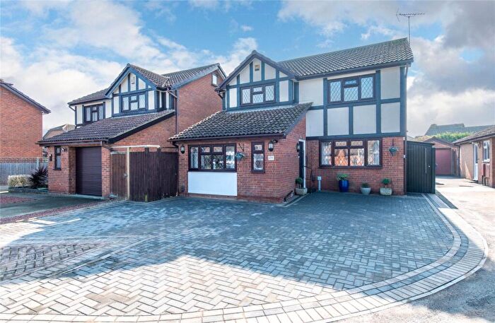 5 Bedroom Detached House For Sale In Burkeston Close, Kemsley, Sittingbourne, Kent, ME10