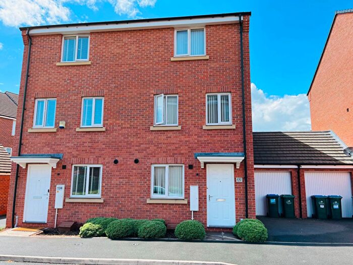 4 Bedroom Semi-Detached House To Rent In Signals Drive, Coventry, CV3