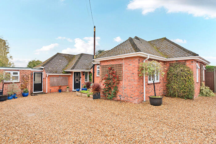 5 Bedroom Bungalow For Sale In Oatlands Road, Shinfield, Reading, Berkshire, RG2