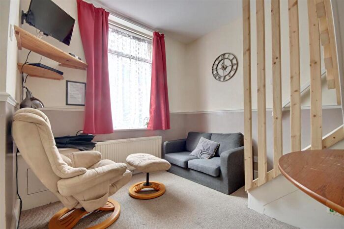 4 Bedroom Terraced House To Rent In Langley Road, Portsmouth, PO2