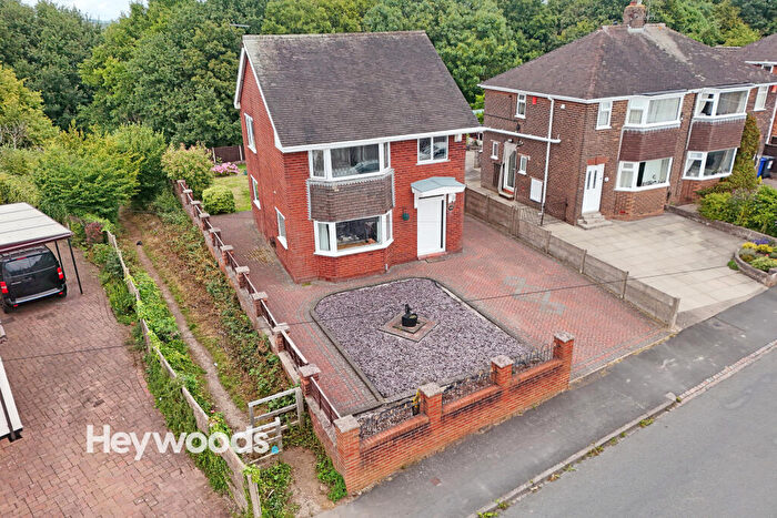 3 Bedroom Detached House For Sale In Fearns Avenue, Bradwell, Newcastle-under-Lyme, ST5