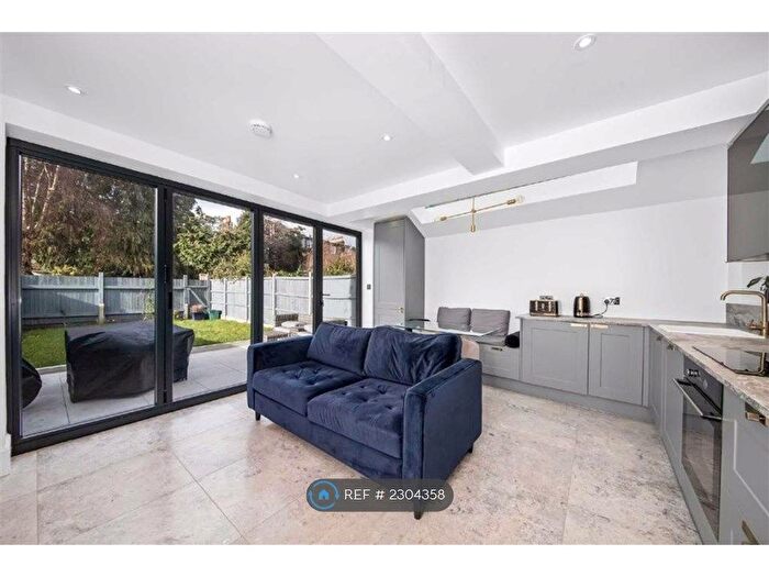 2 Bedroom Semi-Detached House To Rent In Lenham Road, London, SE12