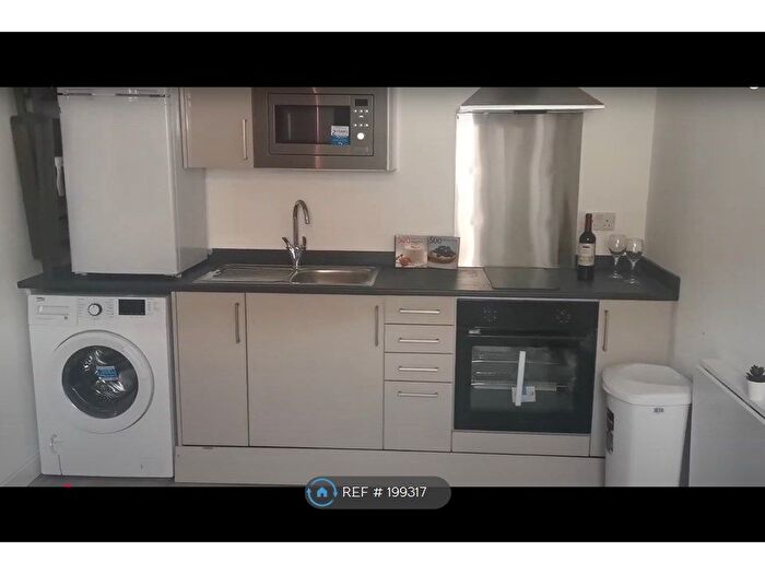 Studio To Rent In Beatrice Road, Leicester, LE3