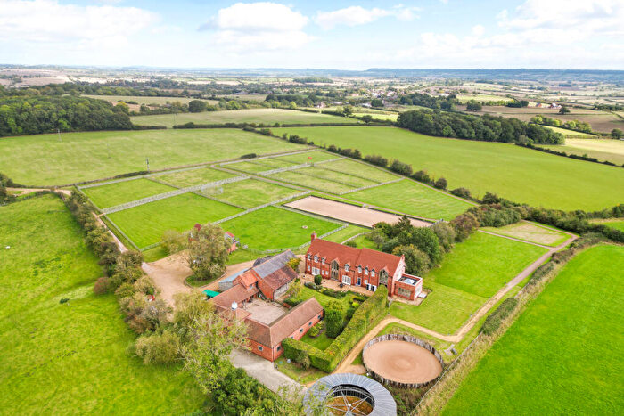 6 Bedroom Detached House For Sale In Black Martin Farm, Ettington, CV37