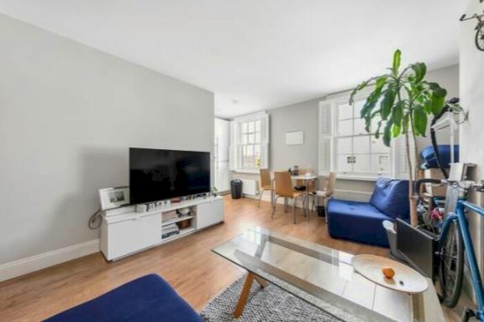 2 Bedroom Flat To Rent In York Street, Marylebone, London, W1U