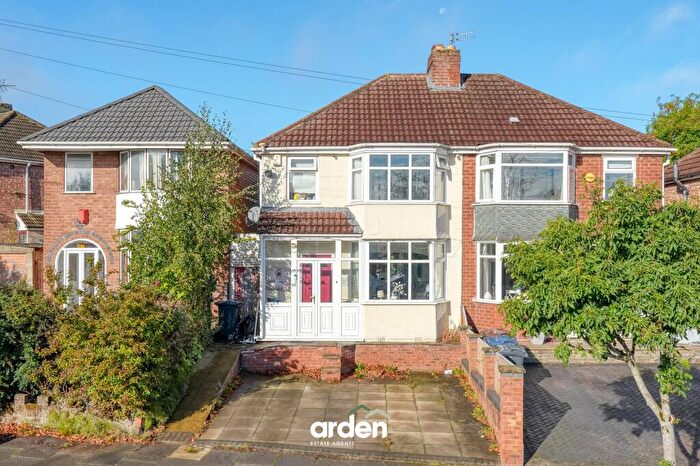 3 Bedroom Semi Detached House For Sale In Ryde Park Road, Rednal, B45