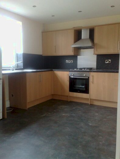 3 Bedroom Semi-Detached House To Rent In Cemetery Road, Woodlands, Doncaster, DN6