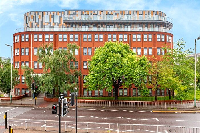 1 Bedroom Flat To Rent In Verve Apartments, Mercury Gardens, Romford, RM1