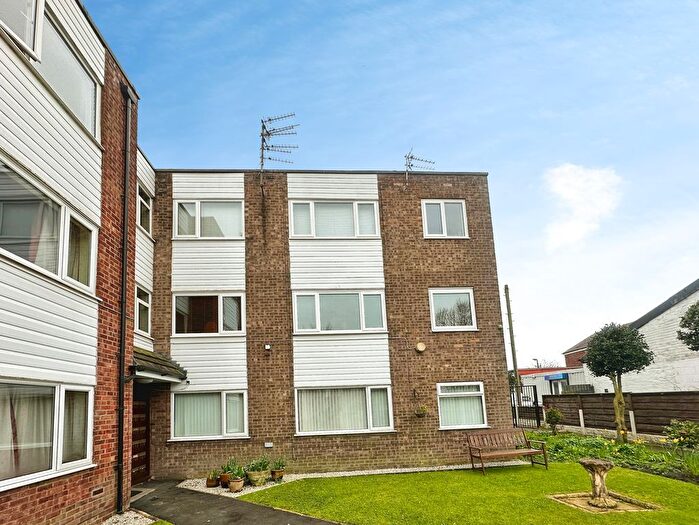 1 Bedroom Flat For Sale In Pole Lane, Bury, BL9