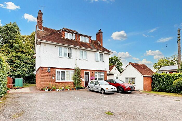 2 Bedroom Maisonette To Rent In Brighton Road, Crawley, RH10