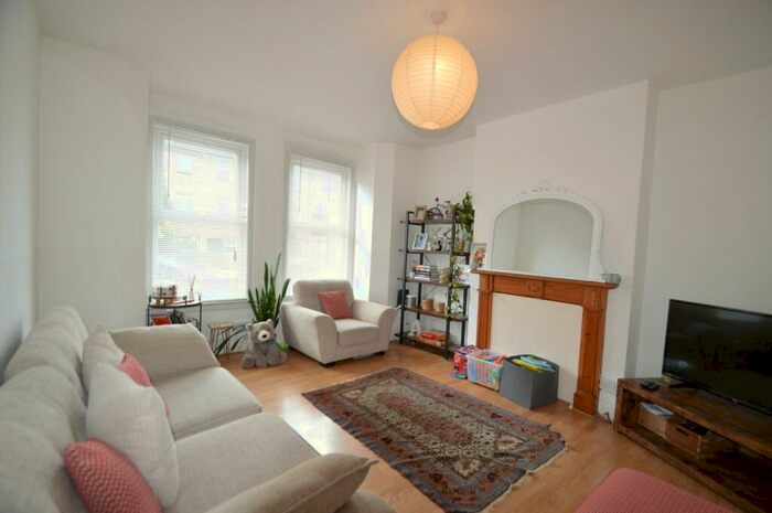 1 Bedroom Flat To Rent In Northwold Road, London, E5