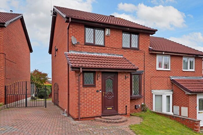 3 Bedroom Semi Detached House For Sale In Deanhead Drive, Owlthorpe, Sheffield, S20
