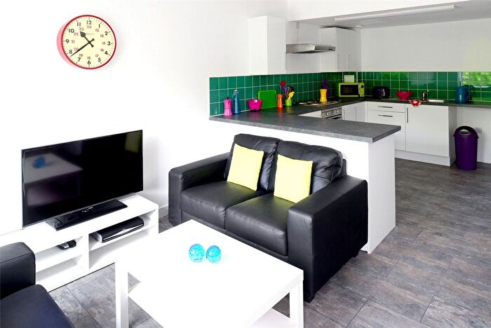 Property To Rent In Chapel St, Salford, M3