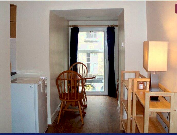 2 Bedroom Flat To Rent In Blair Street, Old Town, Edinburgh, EH1