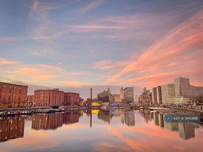 2 Bedroom Flat To Rent In East Quay, Southport, L3