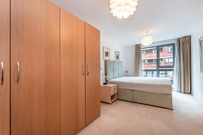 1 Bedroom Flat To Rent In Vauxhall Bridge Road, London, SW1V