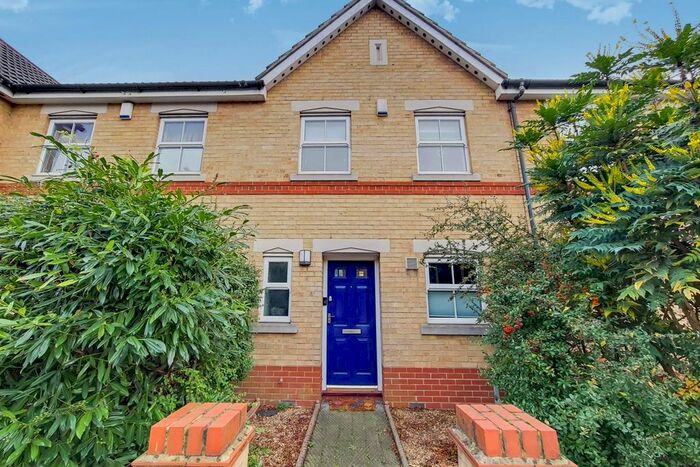 2 Bedroom Terraced House To Rent In Campbell Road, Tottenham, London N17