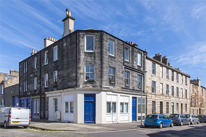 2 Bedroom Flat To Rent In Prince Regent Street, Edinburgh, EH6