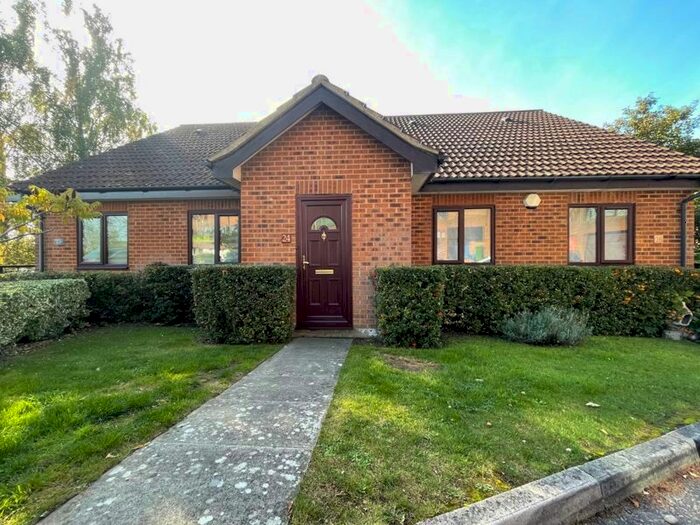 1 Bedroom Flat To Rent In Mylne Close, High Wycombe, HP13