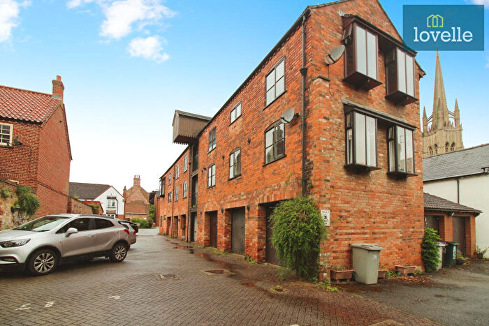 1 Bedroom Flat For Sale In Church Close, Louth, LN11