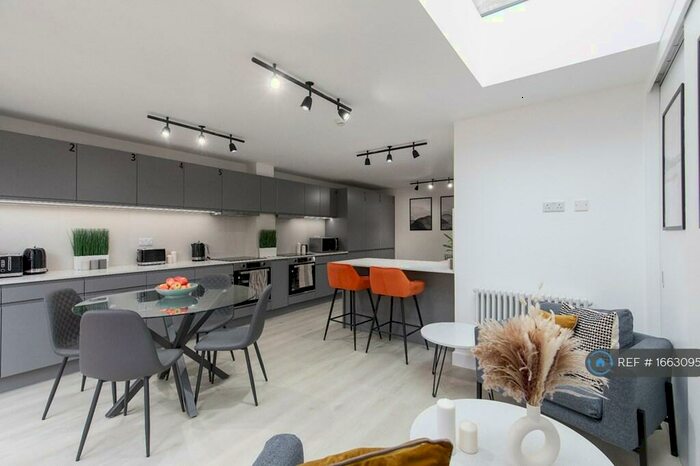 6 Bedroom End Of Terrace House To Rent In Hospital Way, London, SE13