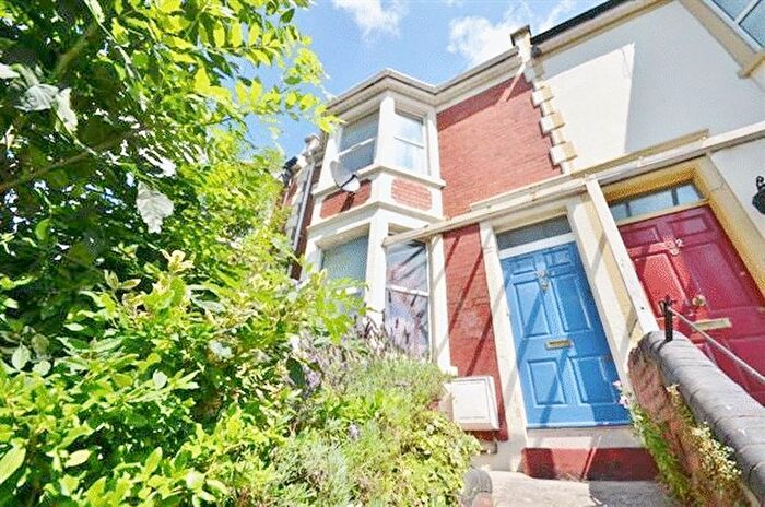 1 Bedroom Flat To Rent In St. Johns Lane, Bristol, BS3