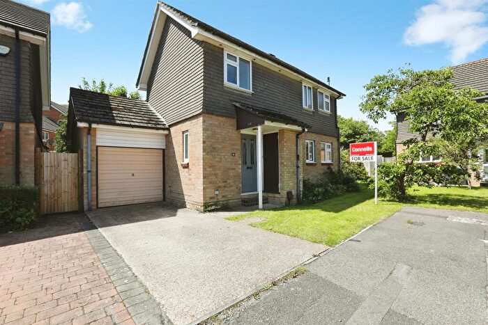 3 Bedroom Detached House For Sale In St. Agnes Road, East Grinstead, RH19