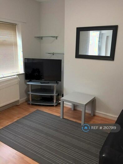 4 Bedroom Terraced House To Rent In Eton Road, Southsea, PO5