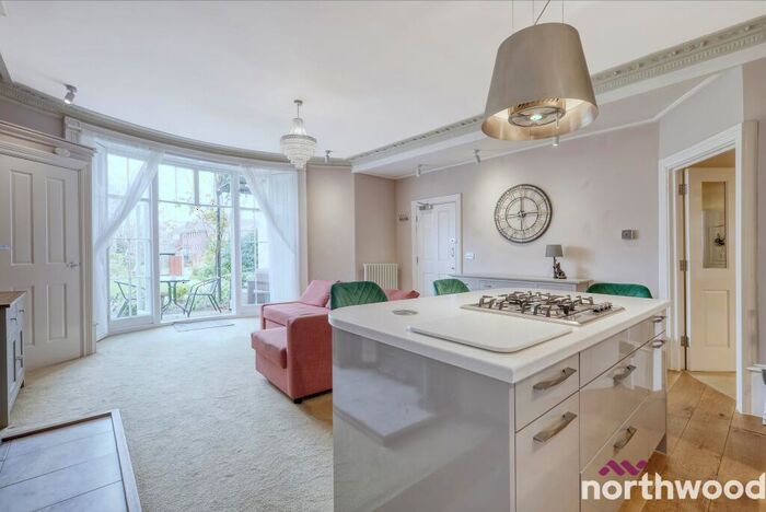 1 Bedroom Apartment To Rent In New Street, Chelmsford, CM1