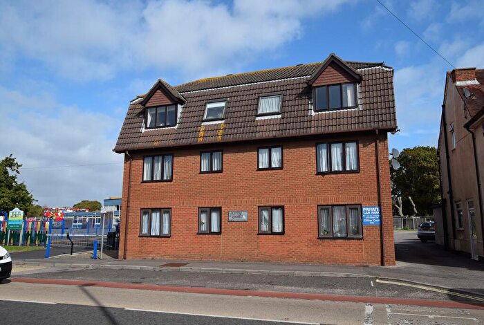 1 Bedroom Flat For Sale In Lymington Road, New Milton, Hampshire., BH25