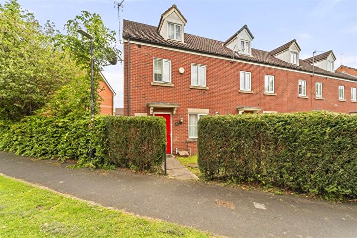 4 Bedroom End Of Terrace House To Rent In Marland Way, Stretford, Manchester, M32