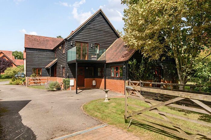 5 Bedroom Detached House For Sale In Padbury, Buckinghamshire, MK18