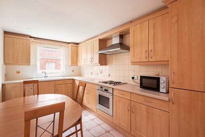 2 Bedroom Flat For Sale In Trafalgar House, Piccadilly Plaza, York, YO1