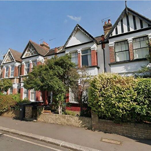 2 Bedroom Maisonette To Rent In St. Andrews Road, Enfield, EN1